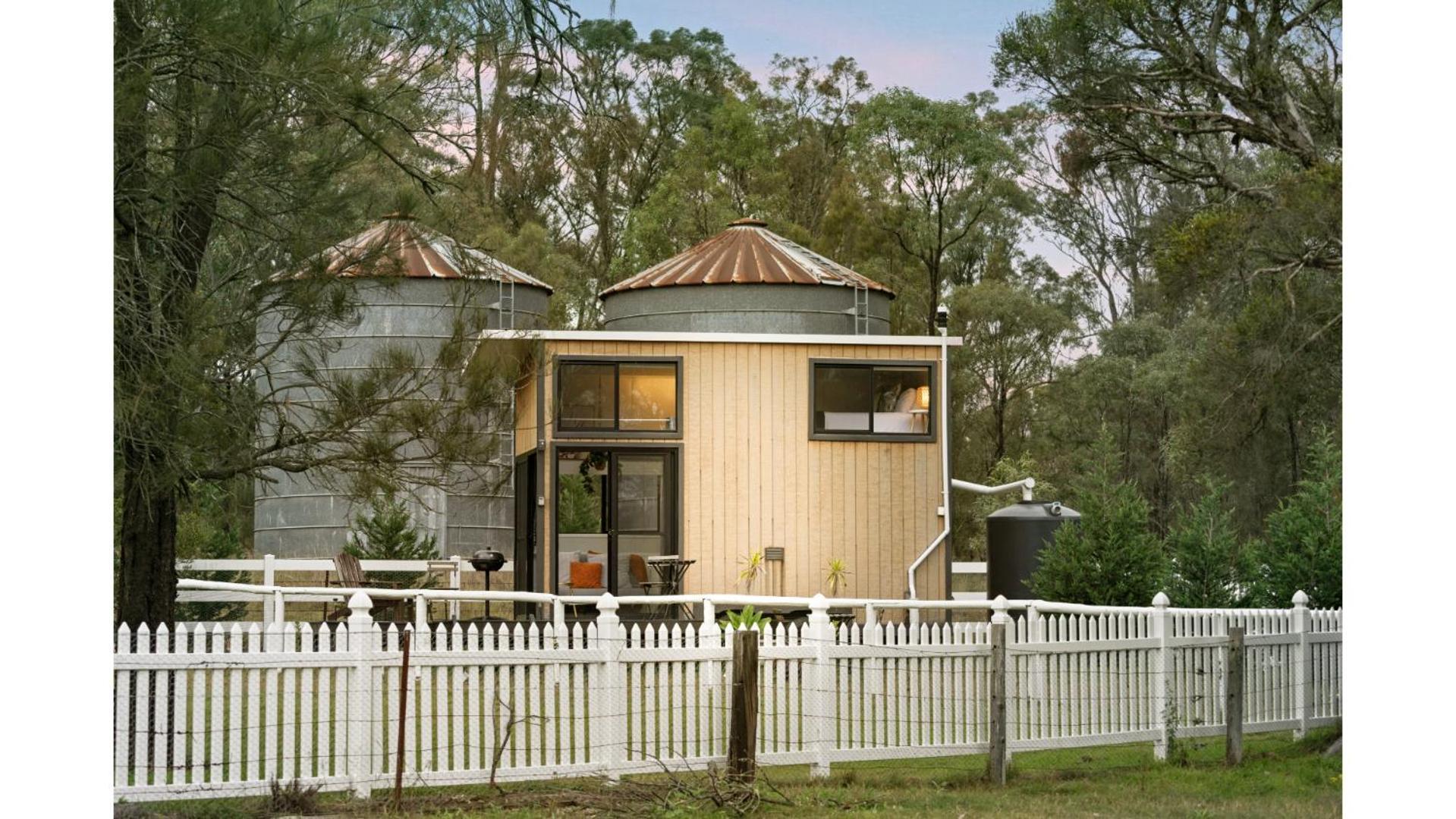 Yellow Rock Views By Tiny Away Broke Exterior photo